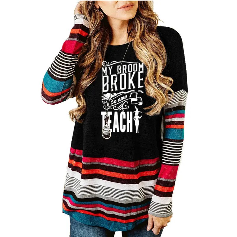 Забавная рубашка для учителя моя метла сломалась так сейчас я учу Хэллоуина