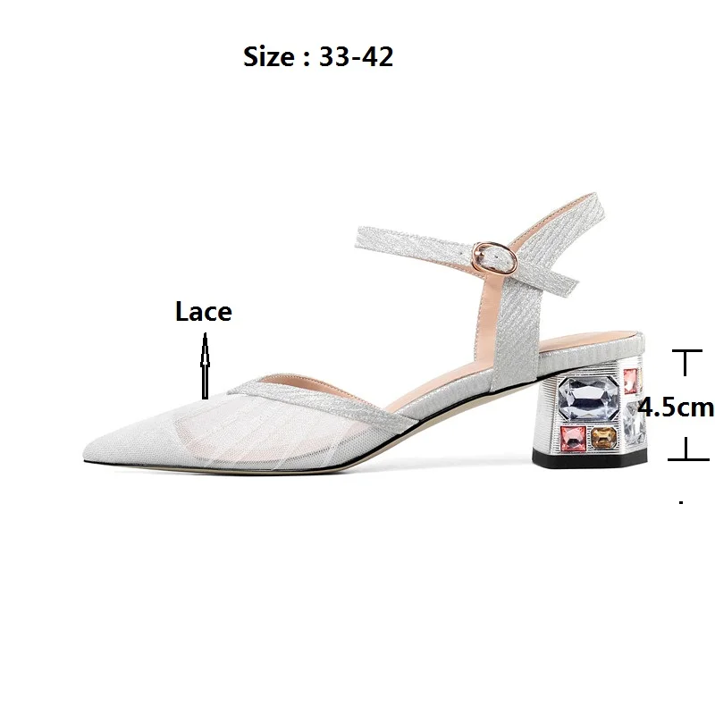 Яркими кристаллами Обувь с драгоценными камнями на среднем квадратном сандалии