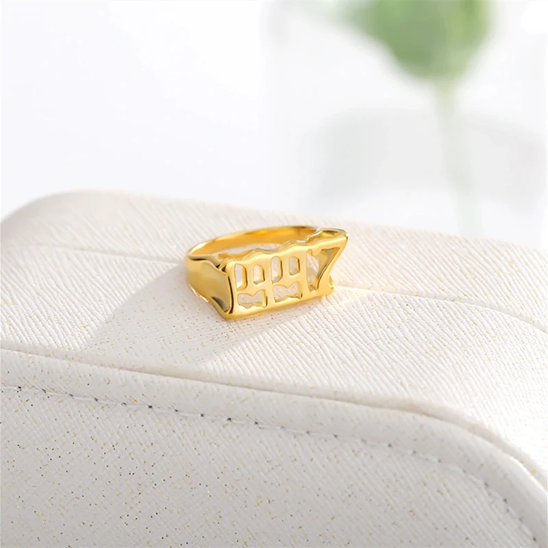 Опциональные кольца для мужчин и женщин от 1990 до 2000 лет в стиле панк из