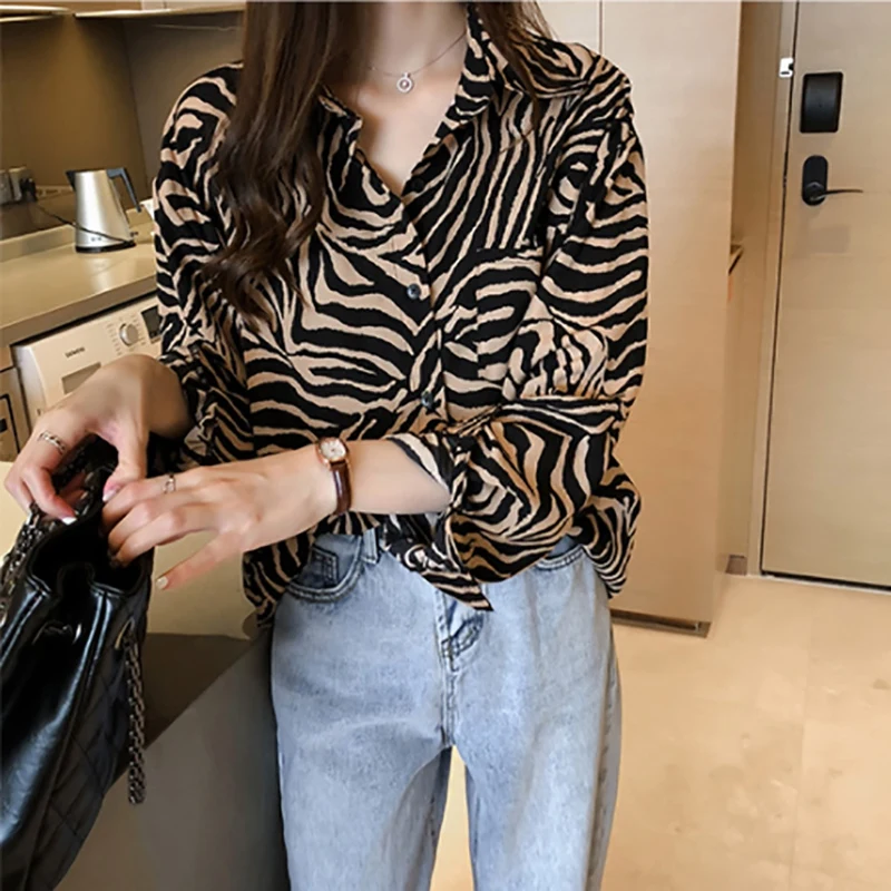 

Women Fashion All-match Casual Loose Concise Retro Striped Botton Dot Long Sleeve Shirts
