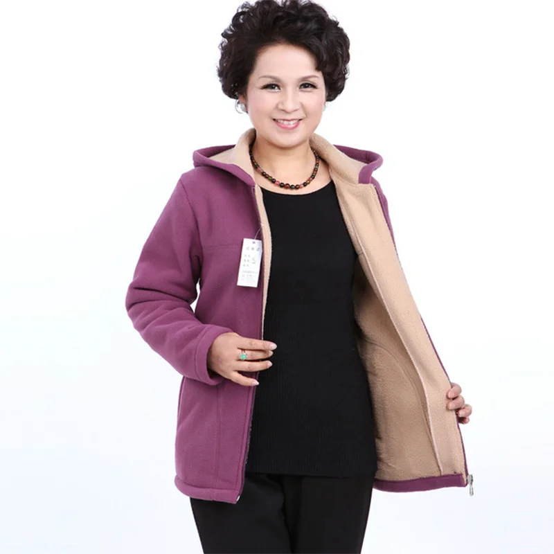 Куртка женская флисовая с капюшоном свитшот плюшевой подкладкой для бабушек и