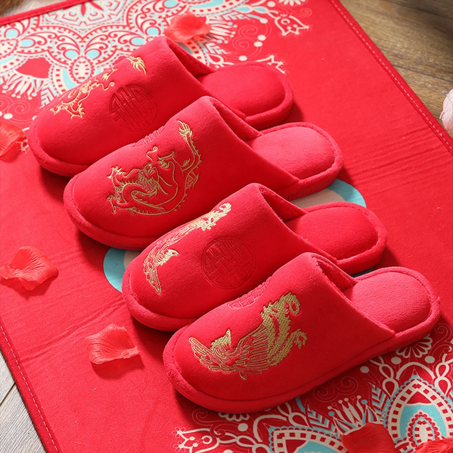 

Spring Chinese Style Women Red Wedding Slippers Indoor Comfortable Embroidery Couple Home Slippers Winter Non-slip Home Slipper