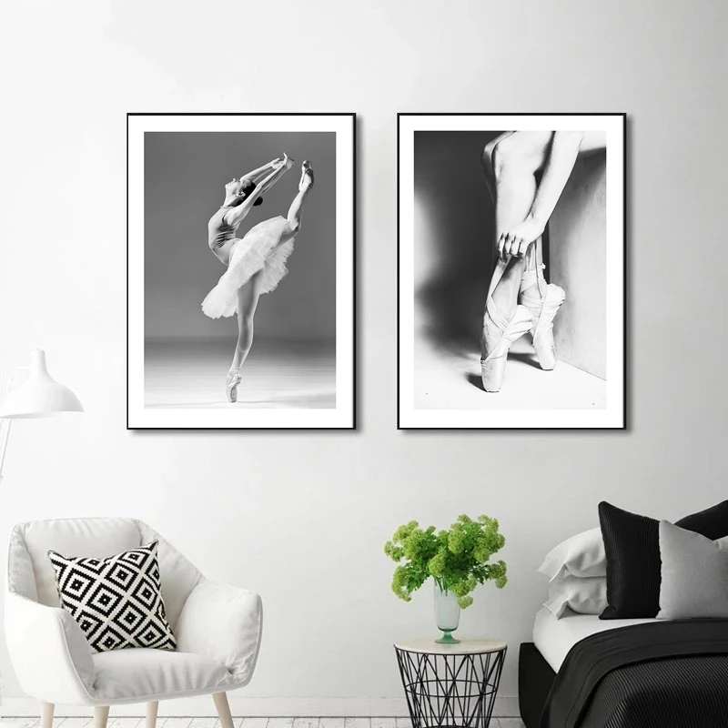 ВИНТАЖНЫЙ ПЛАКАТ для танцев в студии черно-белый балетный танцор фотография