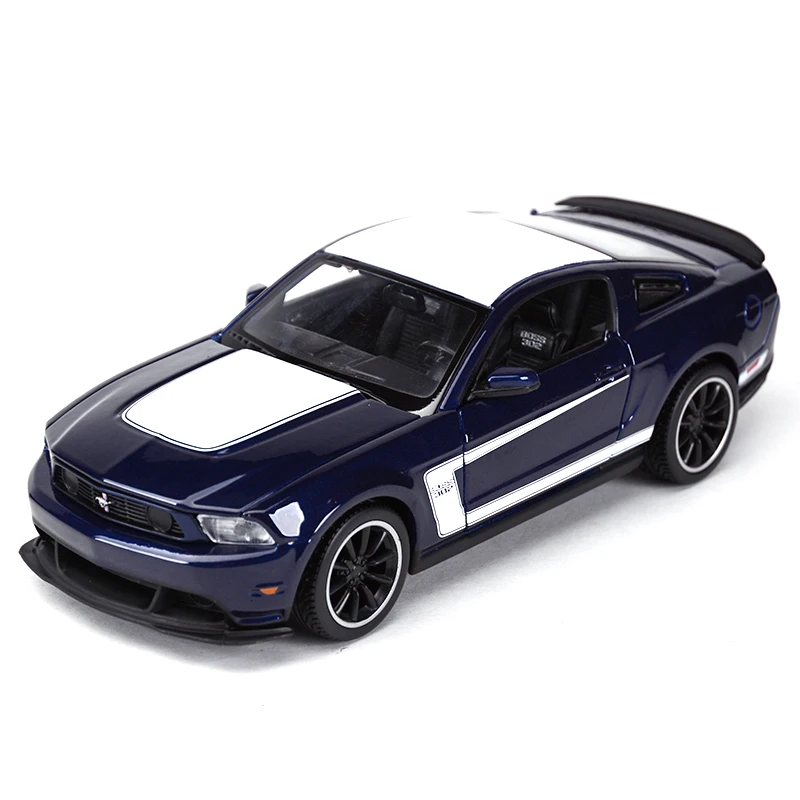 Коллекционная модель спортивного автомобиля Форд Мустанг Босс 302 1:24 | Игрушки и