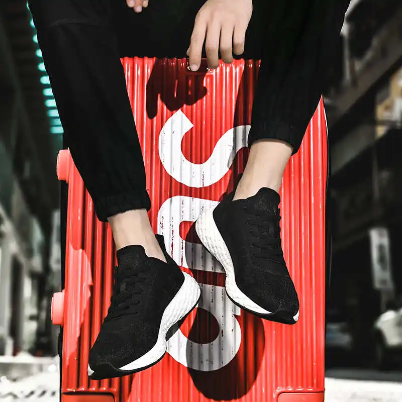 

Sneakers Sport Low Men Running Shoes Sneakers Elastic Laces Mens Sports Shoes Rubber Soles Men Sneakers Bright Tennis Boot Mem
