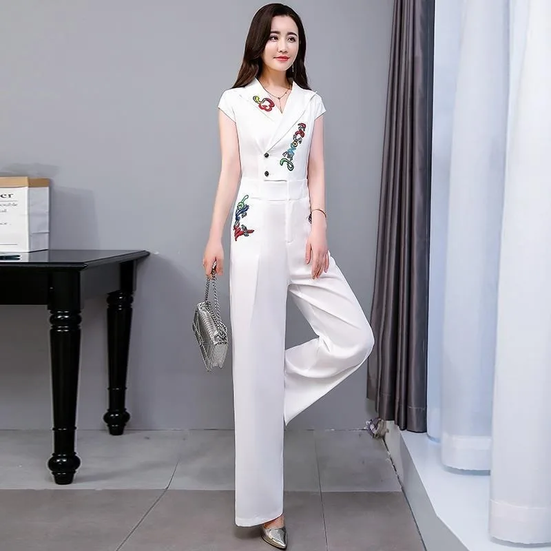 

2021 Spring Summer Office Ladies Short Sleeve Embroidery Jumpsuit V-neck High Waist Buttons Women Casual Wide Leg Rompers Y660