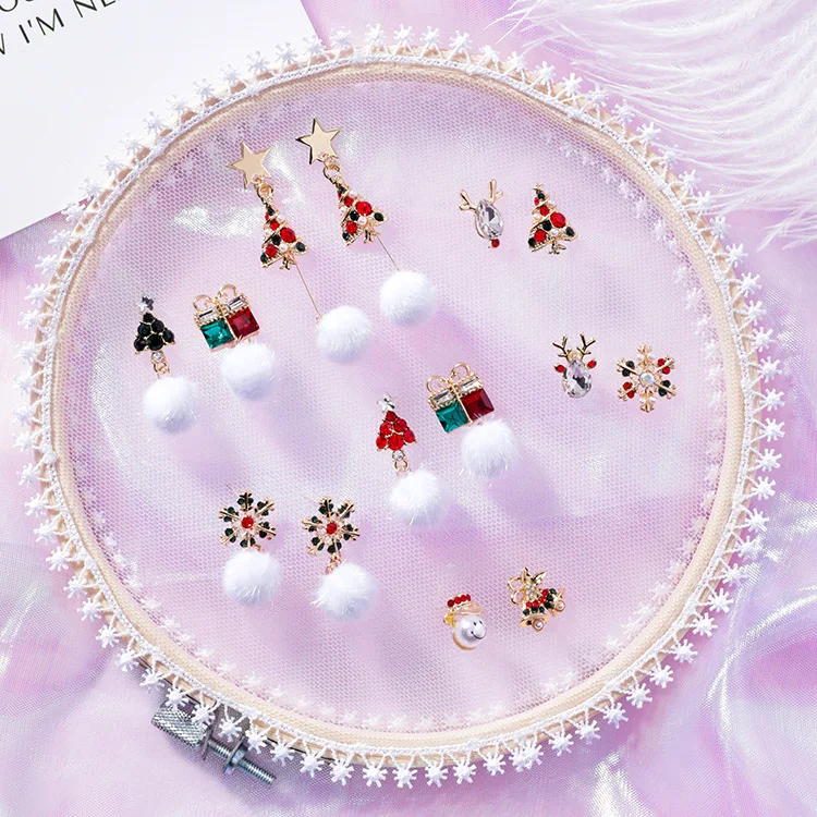 Милые маленькие серьги в Корейском стиле с Санта Клаусом и оленем женские белые