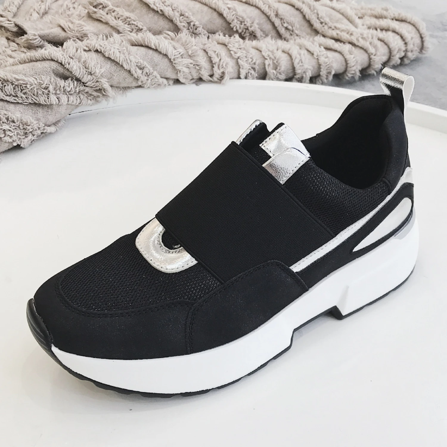 Женские кроссовки на плоской платформе роскошные Повседневные слипоны удобная