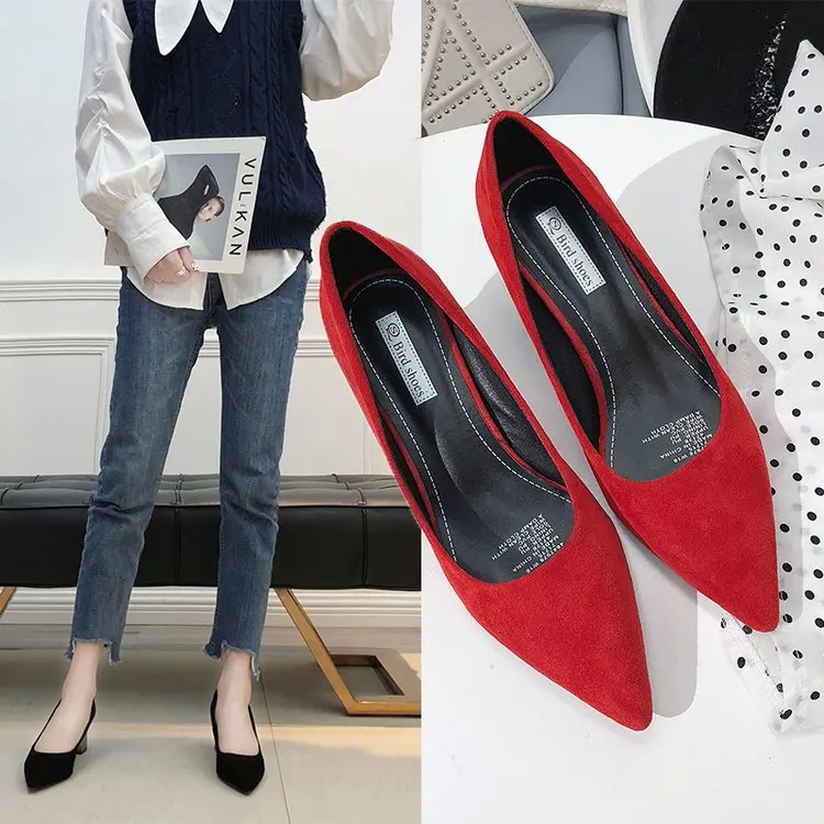 Туфли женские на высоком толстом каблуке заостренный носок модная