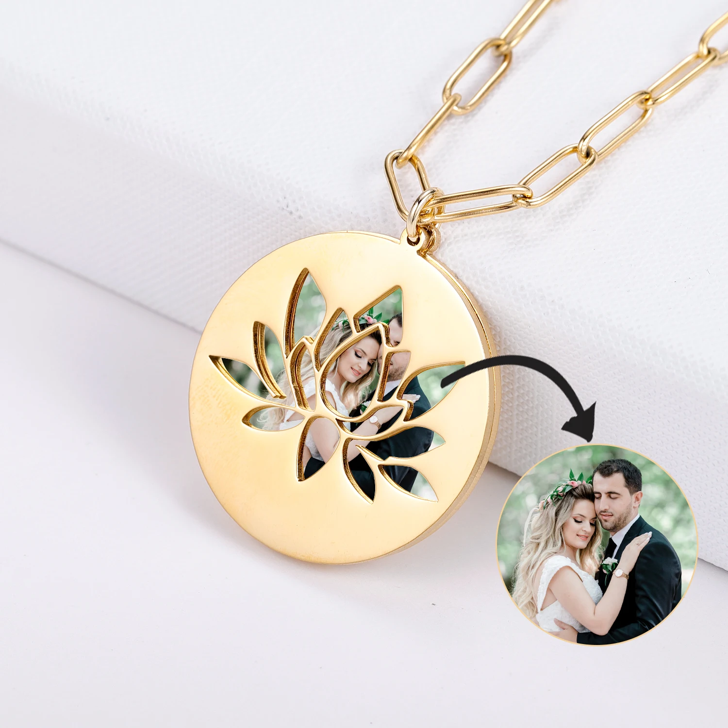

Custom Photo Necklace Personalized Photo Jewelry Doublelayer Stainless Steel Carved flower Pendant For Couples Familymember Gift