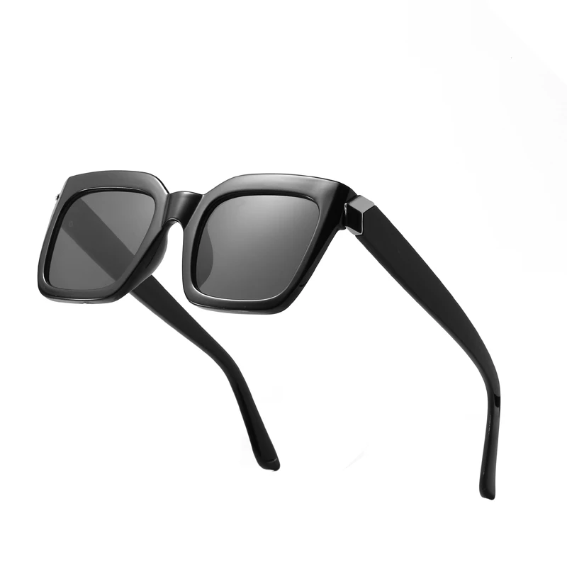 

Men Women Gradient Eyewear Black Grey Square Sun Glasses 2020 NEW Fashion Brand Unisex Retro Sunglasses for Male/Female UV400