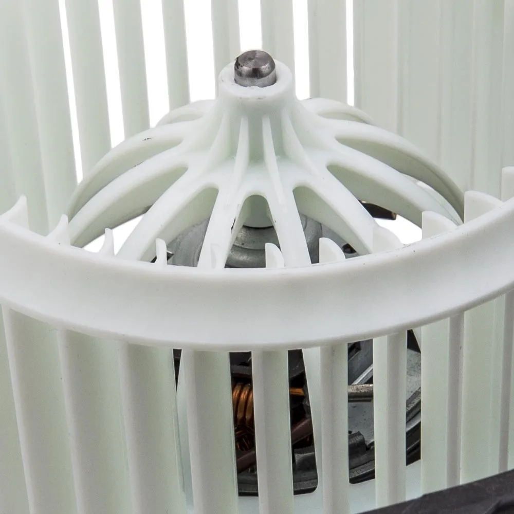 

Front Heater Blower Fan Motor For VW Transporter T5 03-14 7E2819021A RHD Only