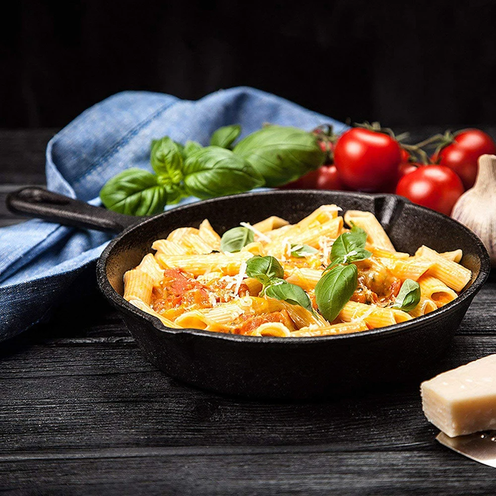 Чугунная антипригарная сковорода с длинной ручкой для жарки газовых индукции