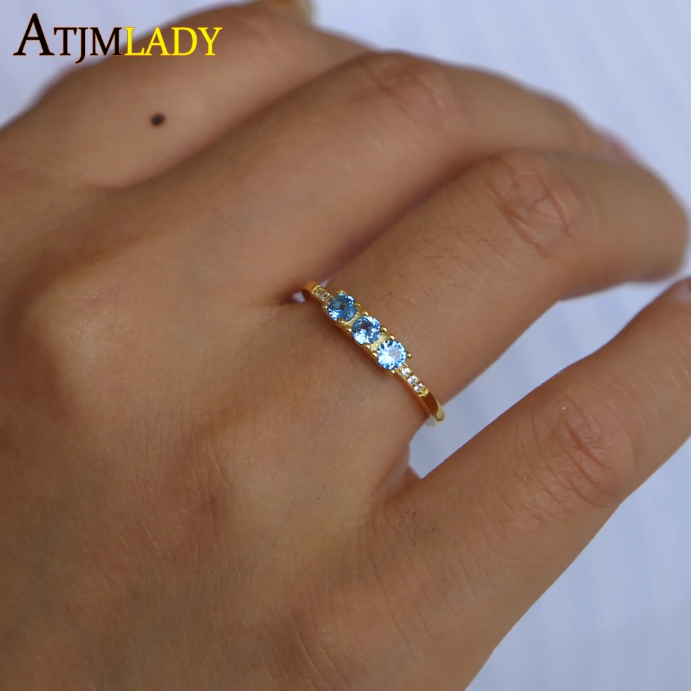 Женское кольцо из серебра 925 пробы с круглым голубым камнем|Кольца| |