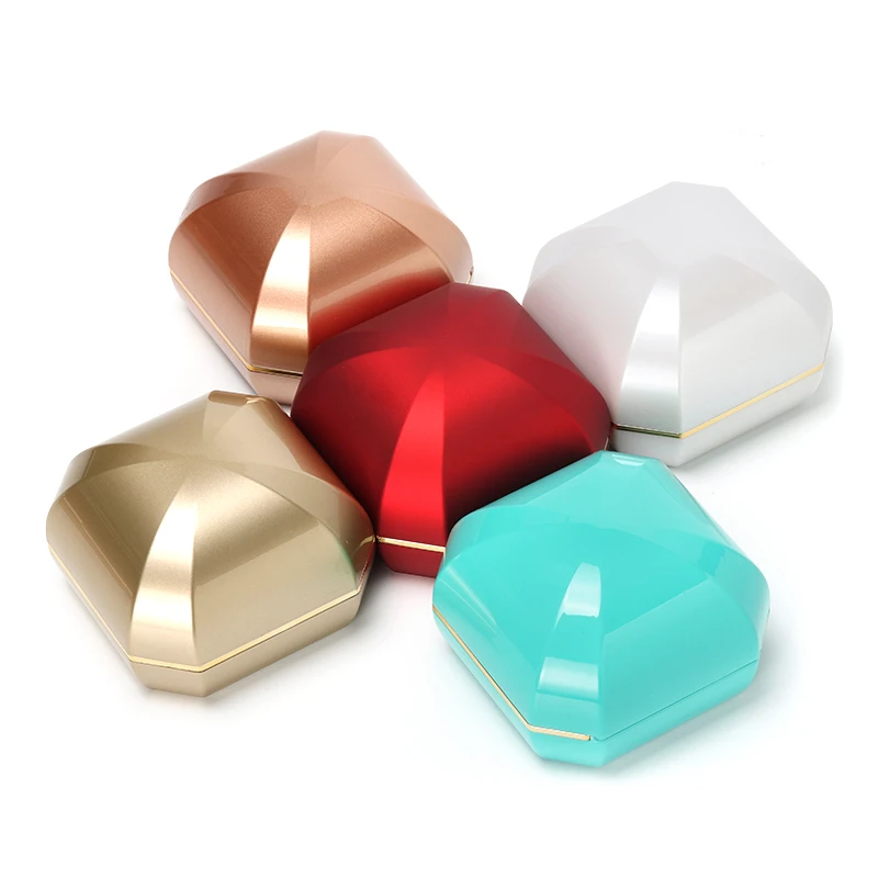 Plastic Octagonal Jewelry Ring Necklace Pendant Packaging Gift Box Built-in LED Lights And Double-sided Flannel Inner Core New