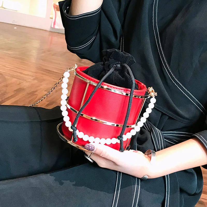 Fashion Women Bucket Bags Designer Luxury Pearls Beaded Handle Women Handbags Chain Shoulder Crossbody Bags Evening Clutch Purse