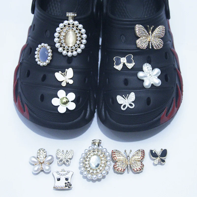 

1pcs Metal Shoes Charms Designer Gem Croc Bling Rhinestone Love Butterfly JIBZ Girl Gift For Clog Decaration Accessories
