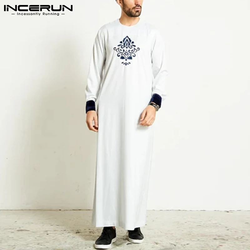 

Для мужчин мусульманских Арабские накидки и таубы с принтом с длинными рукавами и круглым вырезом халаты исламский Арабский Кафтан Дубай С...
