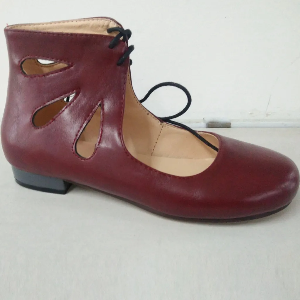 Сандалии женские в римском стиле босоножки с круглым носком перфорированная