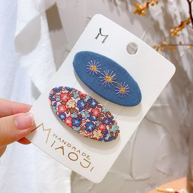 

Childresn Fashion Floral Barrettes Headband Baby Girls' Hair Clip With Oval BB Embroidery for Girls