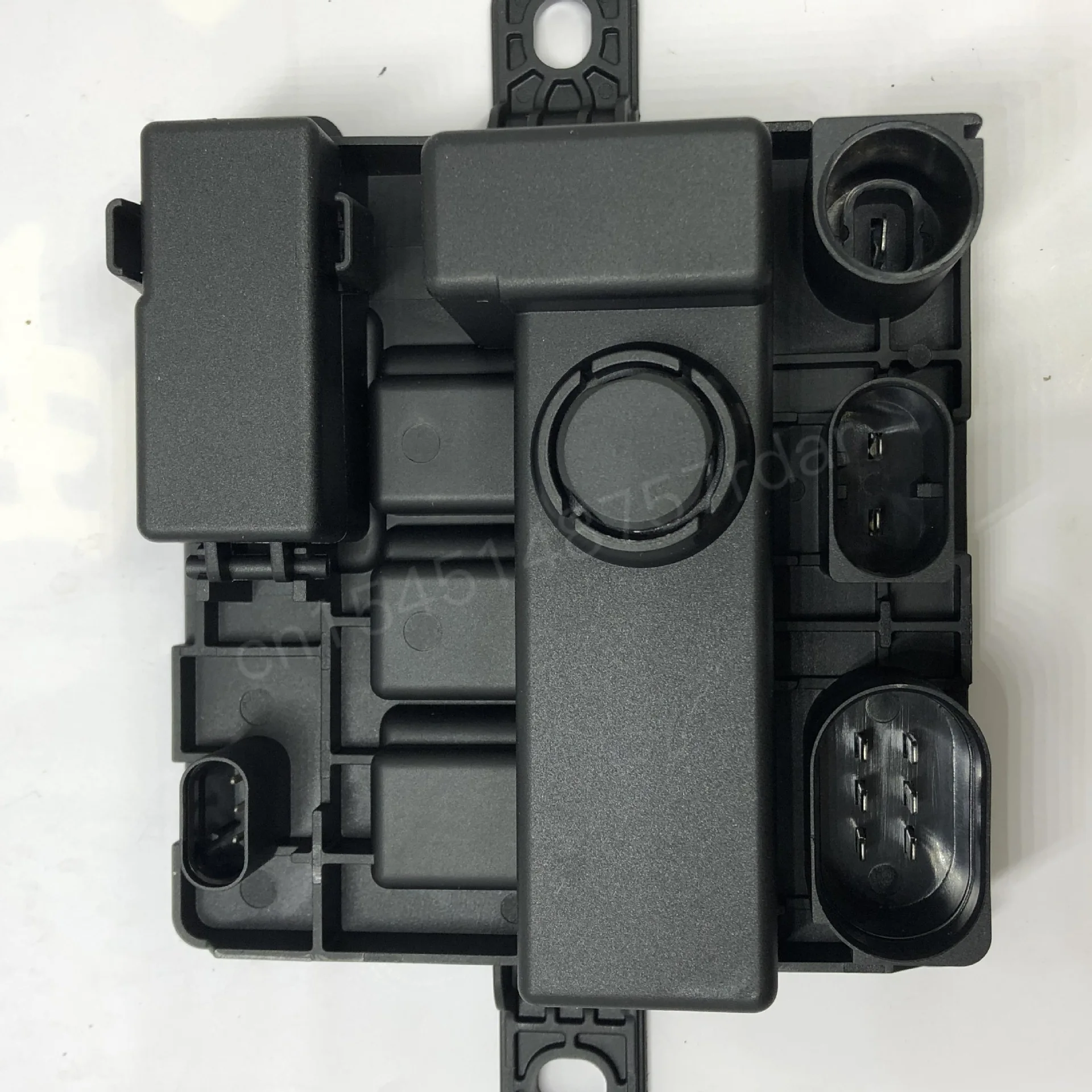 

Electric switch 126367591534 for BMW f10f12f20f22f30 integrated power module