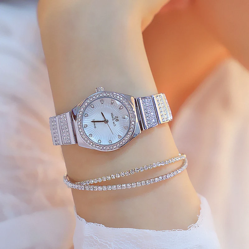 Женские повседневные кварцевые часы наручные золотого цвета с цветком и