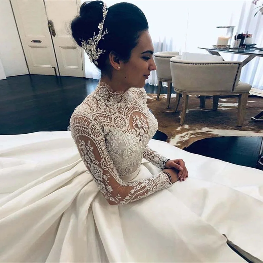 

Vestido De Noiva Elegant Lace Pearls Wedding Dresses Long Sleeve High Neck Satin Bridal Gowns with Slit Robe De Mariee 2020