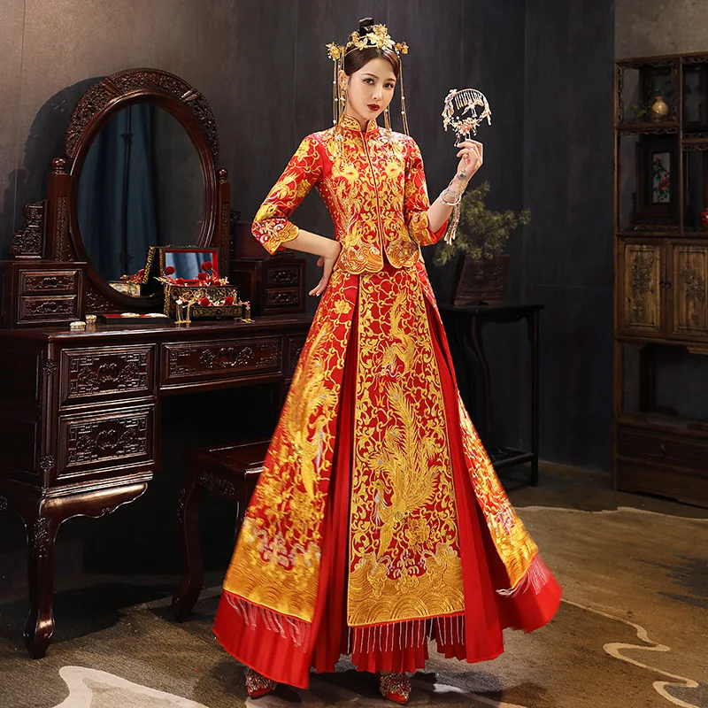 

Chinese Banquet Costume Traditional Wedding Dress Vintage Bride Dragon and Phoenix Embroidery Cheongsam китайская одежда