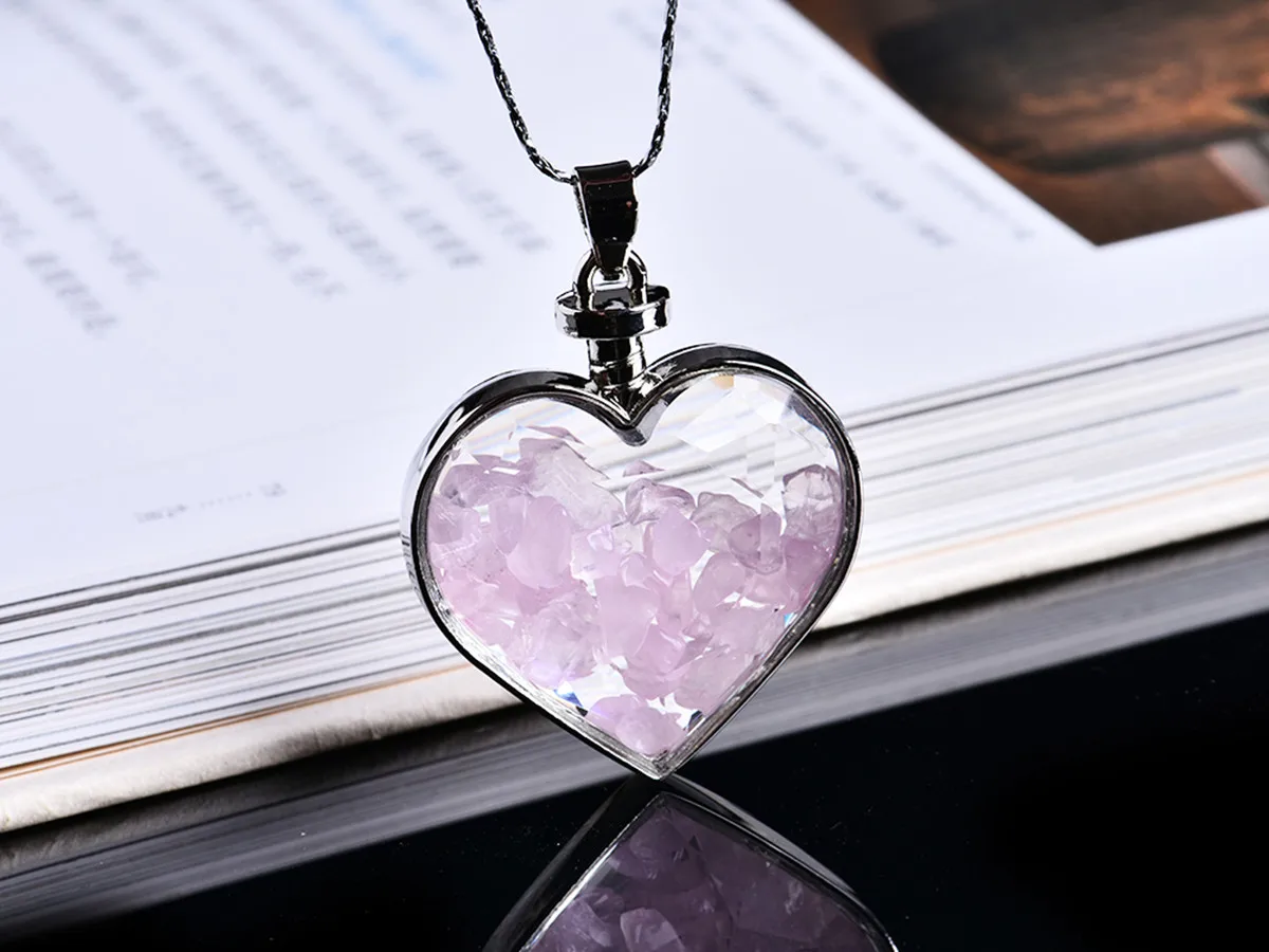 

1PC Natural Crystal Mineral Ornament Wishing Bottle Heart Pendant Guardian Fashion Couple Pendant Necklace Pendant Gift Jewelry