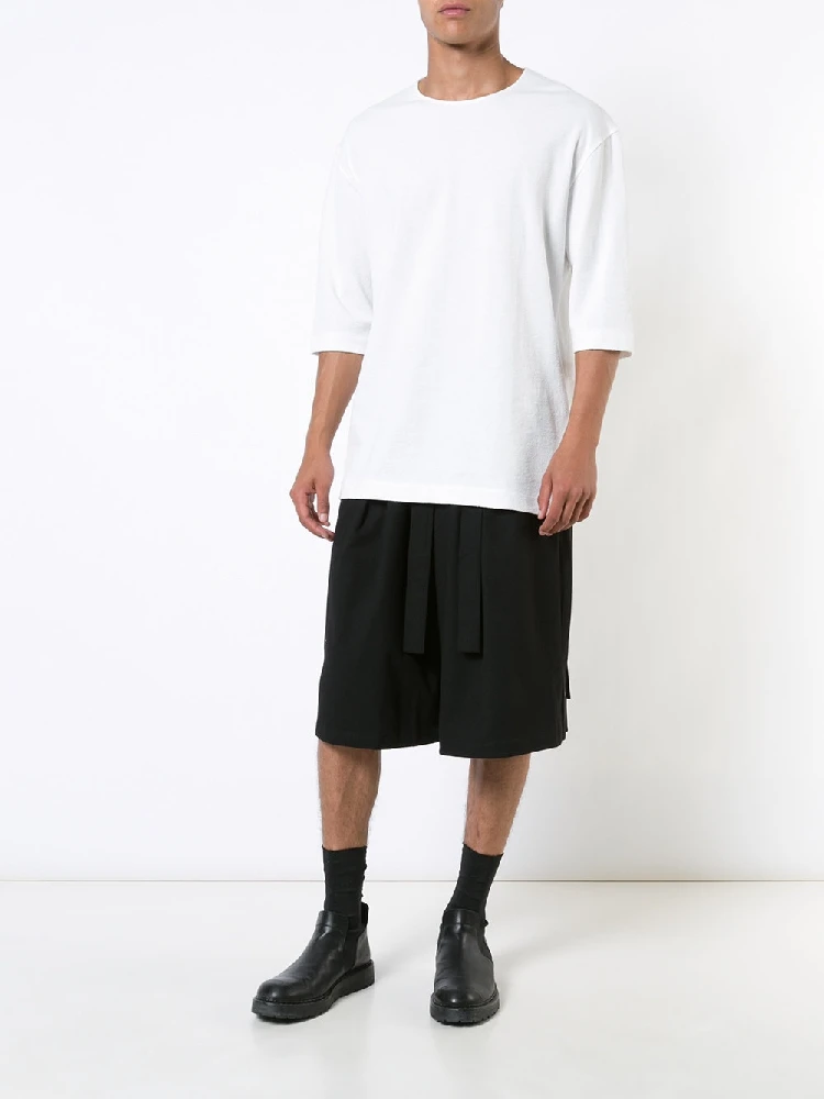 Men's new fashion personalized large size black custom loose and wide leg stage style runway shorts