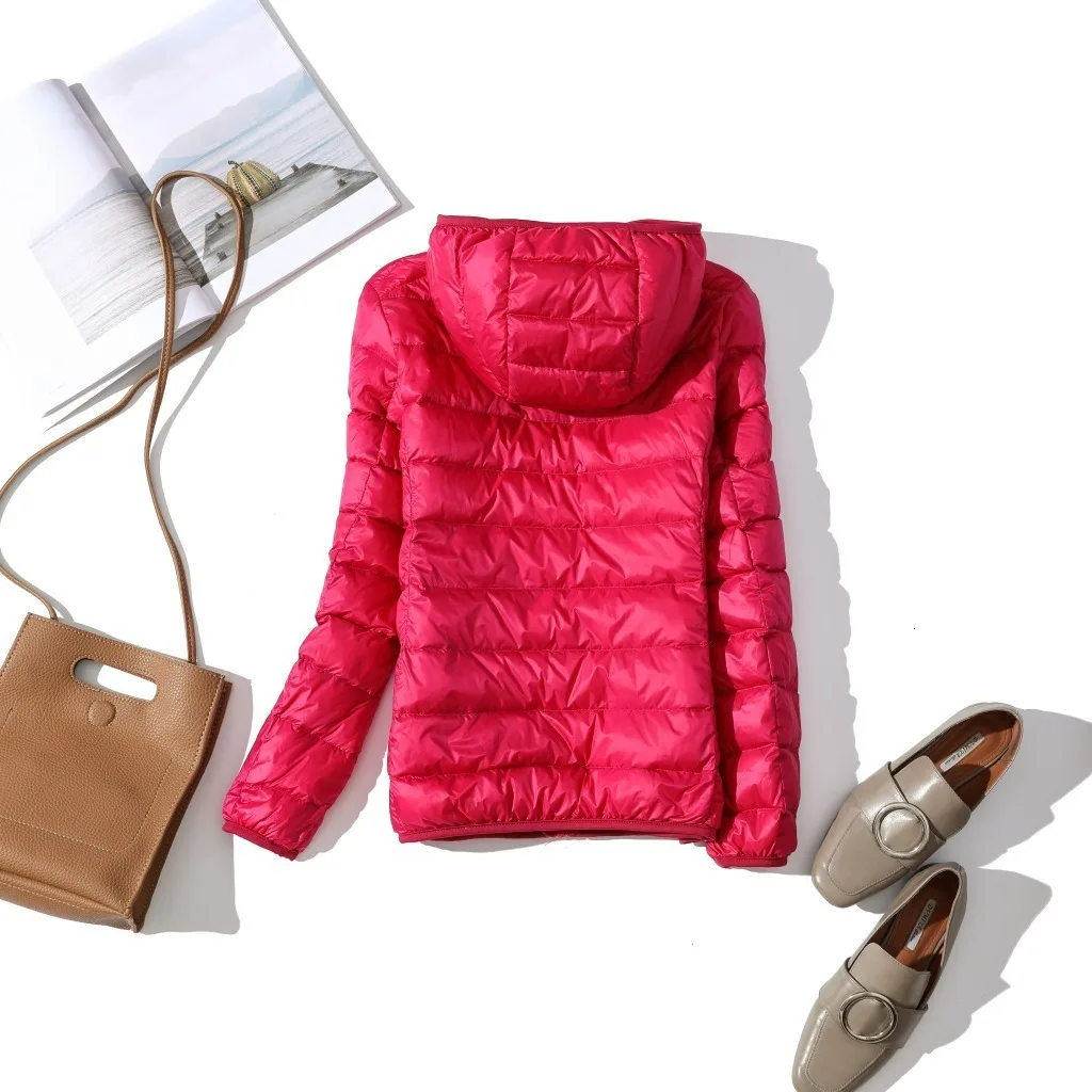 Куртка пуховая женская короткая с капюшоном теплая куртка на утином пуху