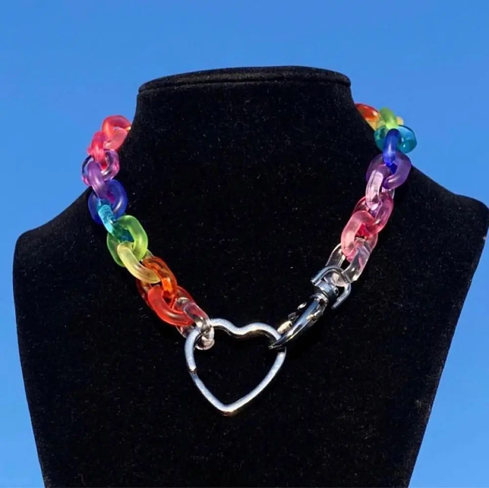 

Colorful Chain Metal Heart Pendant Necklace For Women Girl Creative Punk Hip Hop Transparent Rainbow Choker Necklace Jewelry New