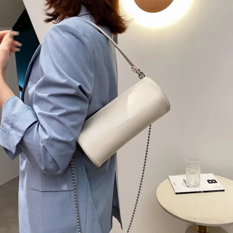 

Coolcept 2021 New Summer Women Bucket Bag Pu Leather Zipper Fashion Women Shoulder Bag Chains Barrel-Shaped Candy Color