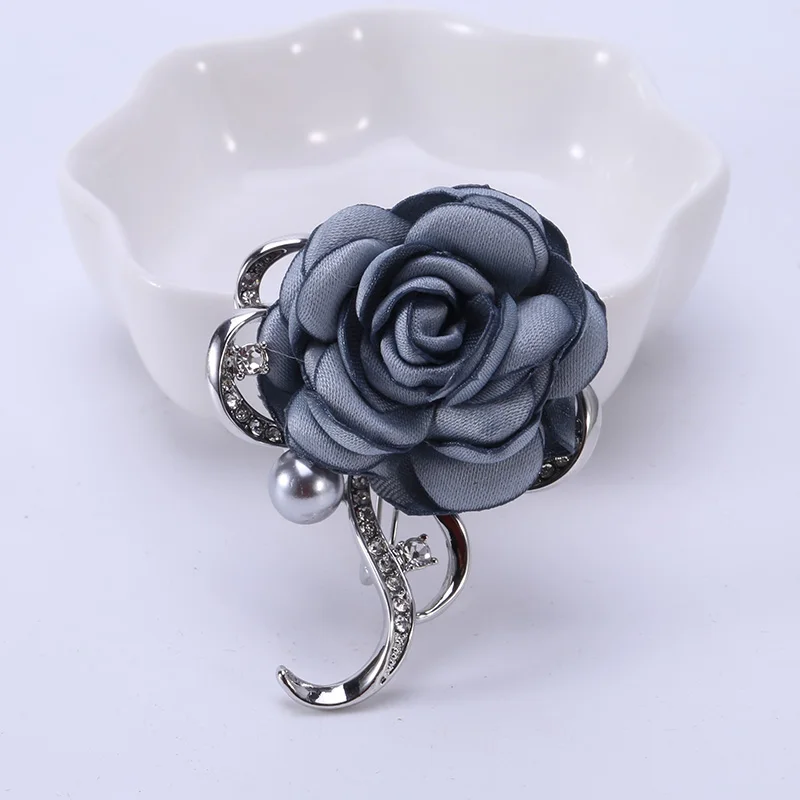 Ткань Искусство жемчуг цветок брошь булавка кардиган рубашка Шаль