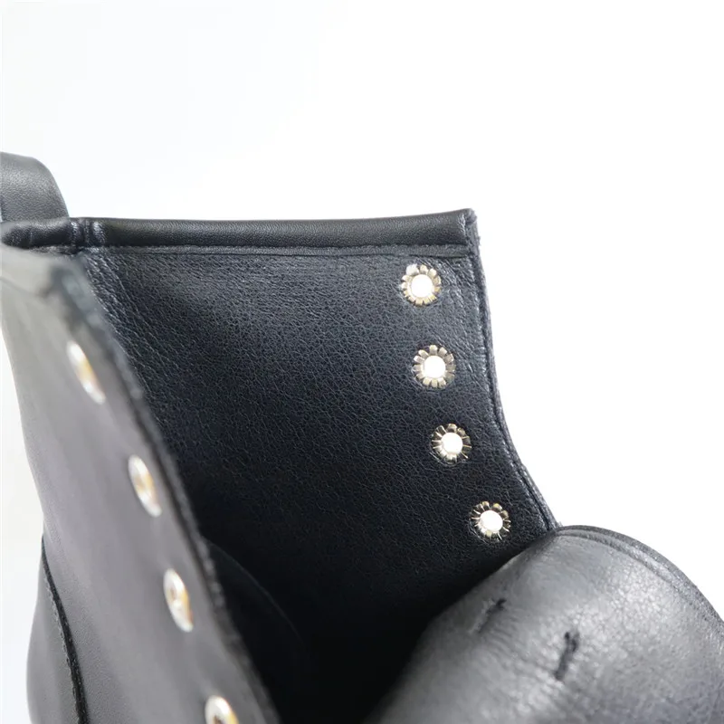 

YMECHIC 2020 Winter New Fashion European Style Black Ankle Boots Flats Round Toe Lace-up Boots Woman Platform Pu Leather Shoes