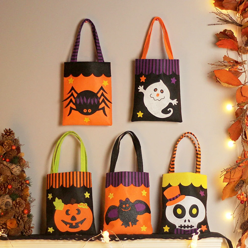 

Halloween Foldable Pumpkin Bag Candy Gift Portable Basket Treat Or Trick Halloween Decoration Bag Halloween Festival Supplies