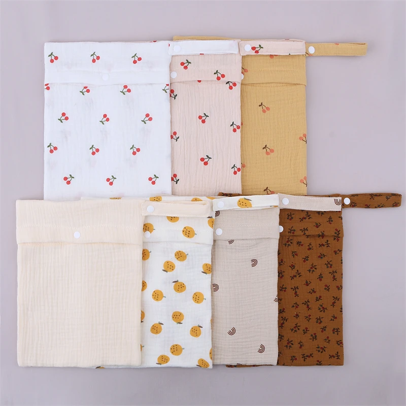 

20cm*25cm Portable Baby Diaper Bag Storage Bags For Newborn Solid Color Pocket Nappy Bags Stroller Diaper Wet Bag Bedding