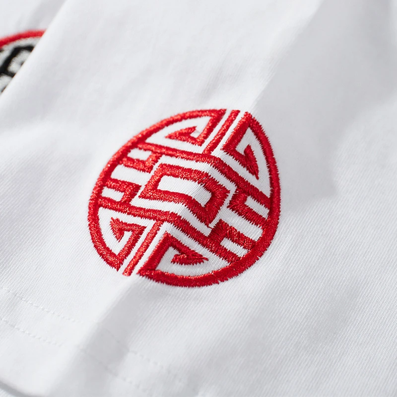 

Lyprerazy Chinese Style Lucky Cat Embroidery Men's T-Shirt Original Harajuku Cotton Tshirt Summer Short Sleeve Tee Tops Male