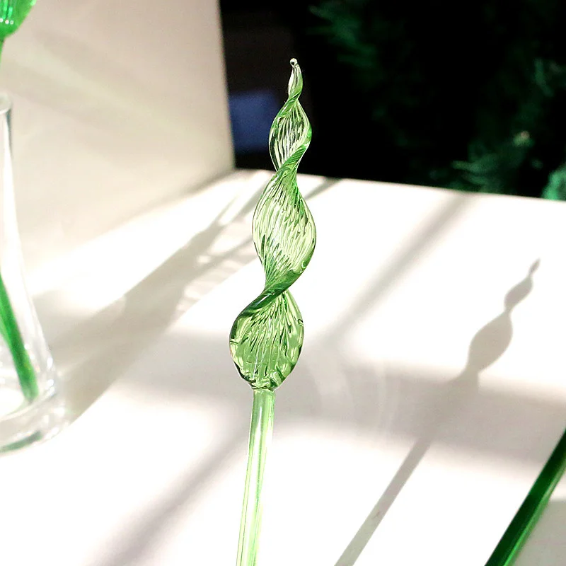 

Стеклянный цветочный орнамент