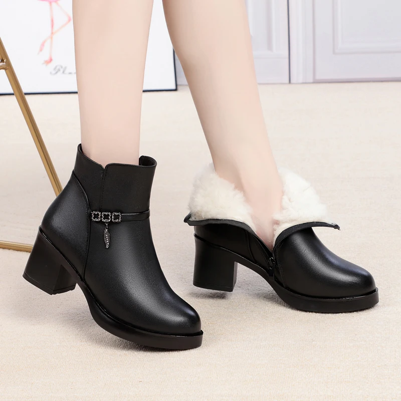 

GKTINOO 2021 NEW Fashion Soft Genuine Leather Women Ankle Boots High Heels Zipper Shoes Warm Wool Fur Winter Boots for Women