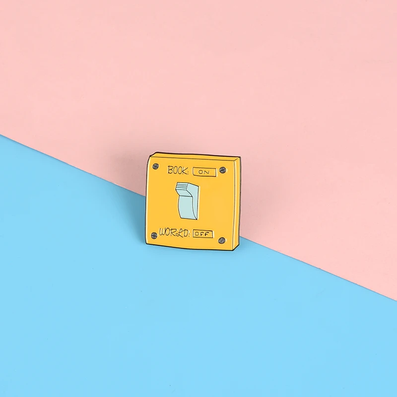 Веселый переключатель Металлические Булавки Книга на Мир Выкл Броши сумка с