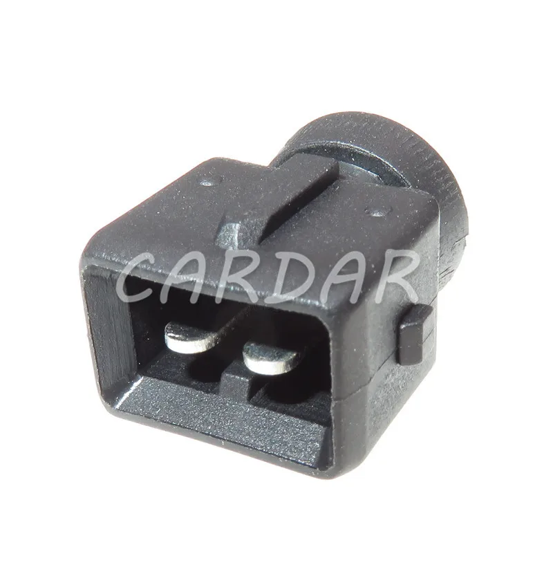 

2 штырьковых разъема для модификации автомобиля, 1 комплект