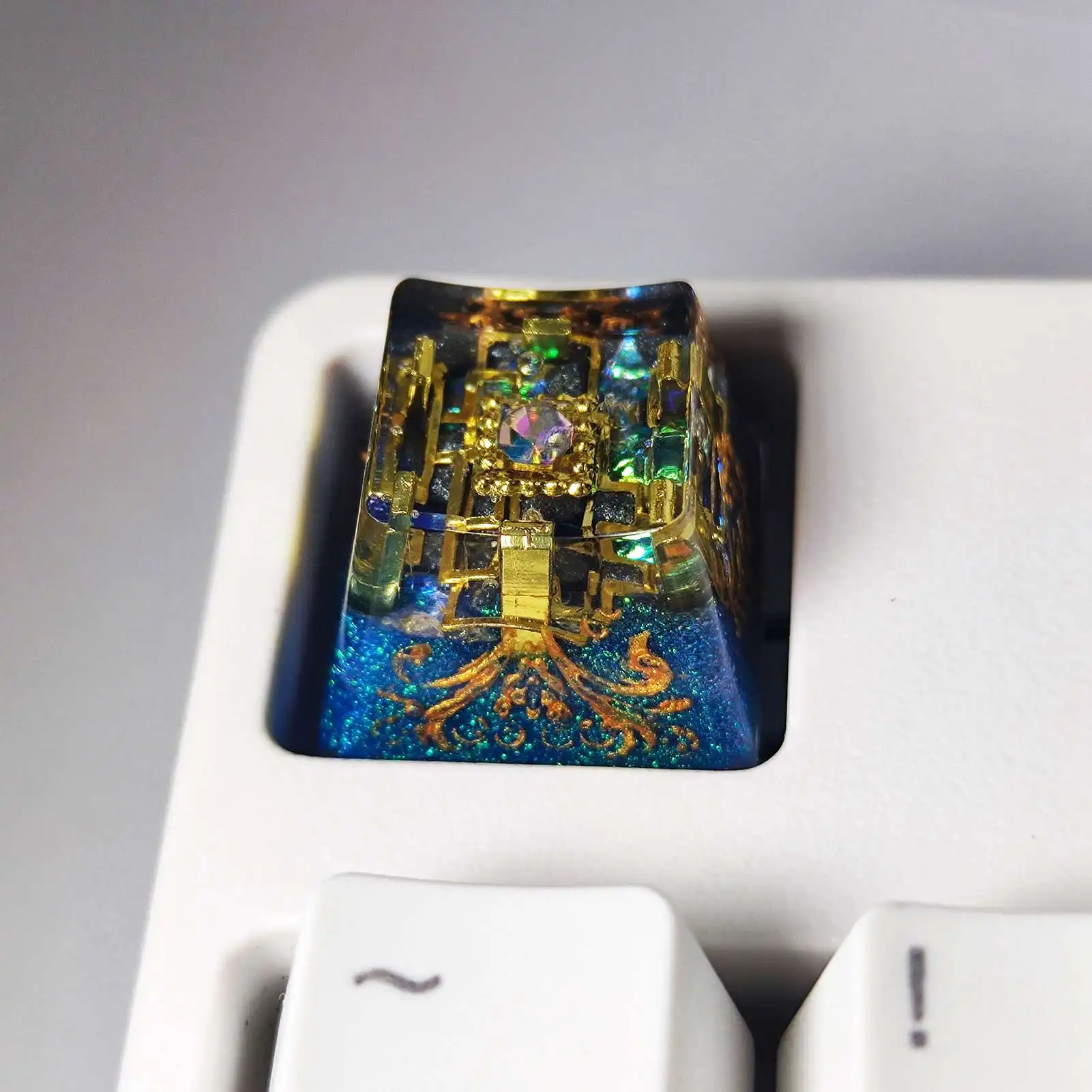 mechanical keyboard personality handmade keycaps secret gold realm translucent keycaps gifts for boys 1pc free global shipping