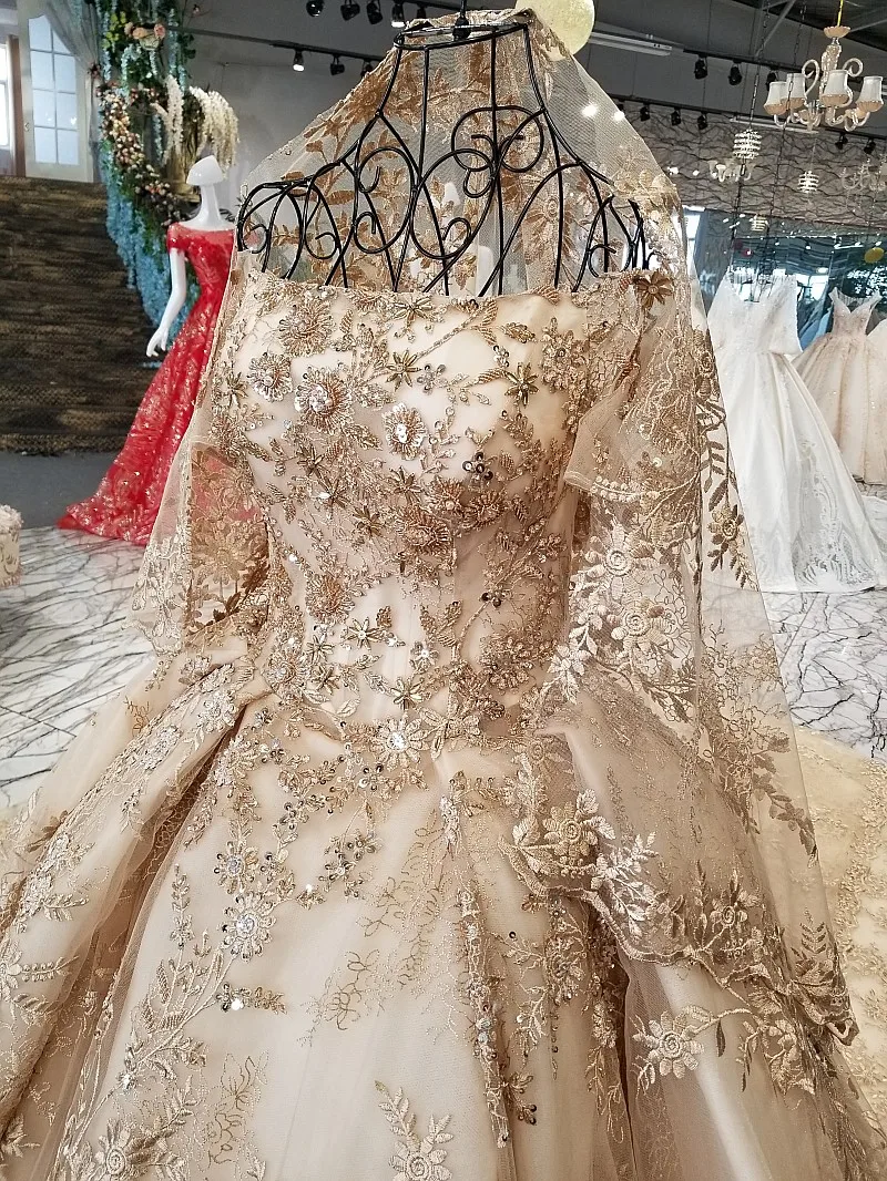 Arabic Dubai Ball Gown Fluffy Wedding Dresses Gold Lace Crystal Beaded Luxury Wedding Gowns Bridal Dress 2020 New