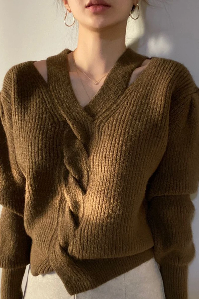 

2020 New Korea V-neck Cross Hanging Neck and Leaking Shoulders Heavy Hemp Pattern Loose Long Sleeve Knitted Sweater Women