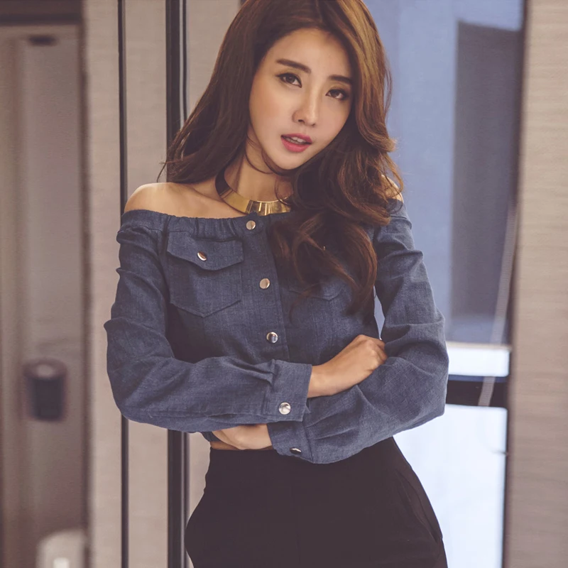 Пикантная Джинсовая блузка с вырезом лодочкой и открытыми плечами новинка 2019
