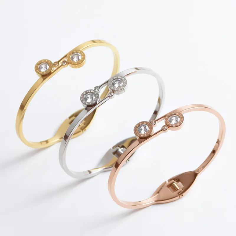 

Женский браслет из нержавеющей стали с римскими цифрами и двойным Цирконом