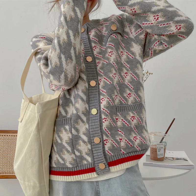 Свитер вязаный кардиган в клетку Новинка Зима с золотой нитью непринужденный