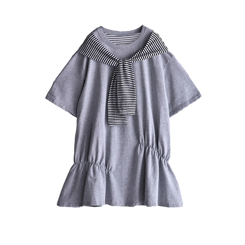 Платье миди в полоску с круглым вырезом и короткими рукавами MICOCO Q2203C | Женская