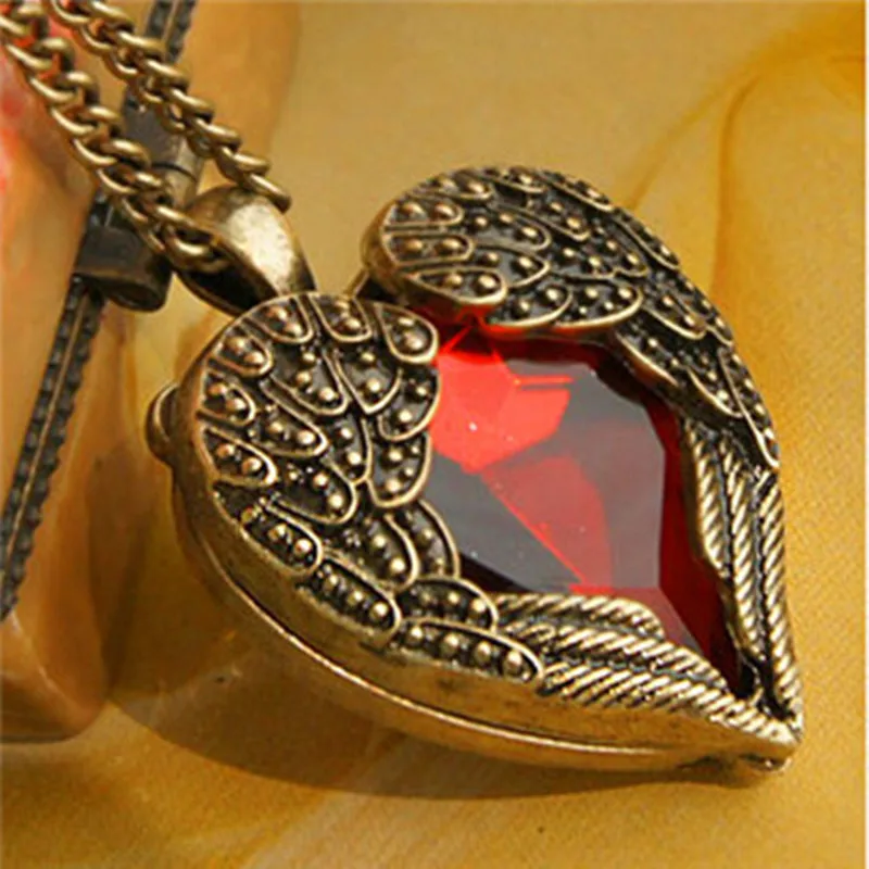 

United States court sautoir peach heart wings long necklace restoring ancient ways wholesale female long sweater chain